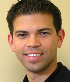 Carlos_head-shot